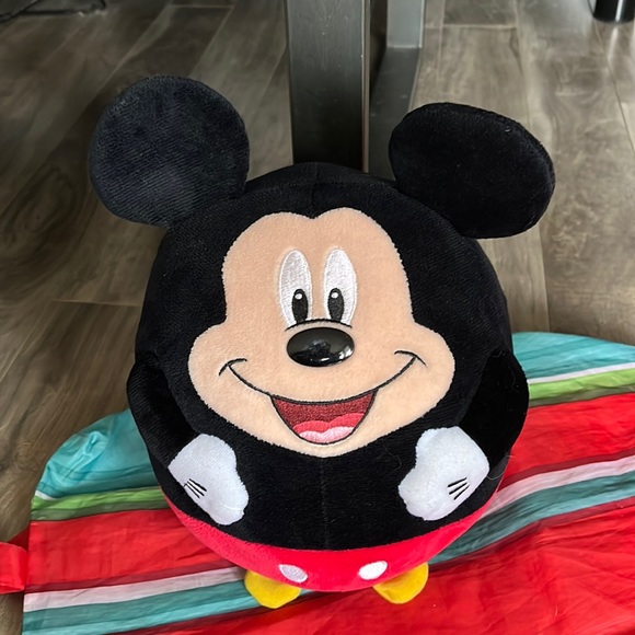 Disney Mickey Mouse Plush toy - Picture 2 of 8